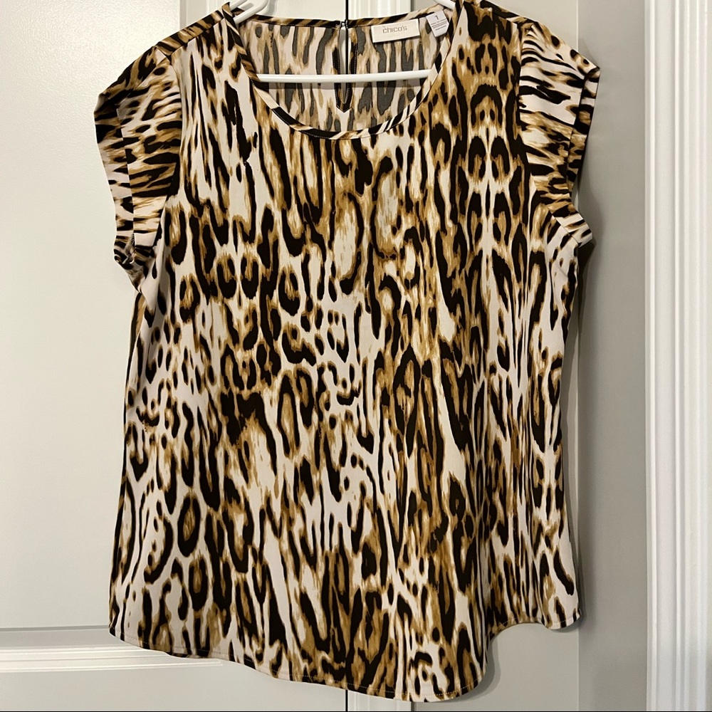 Chicos size 1 top blouse leopard print